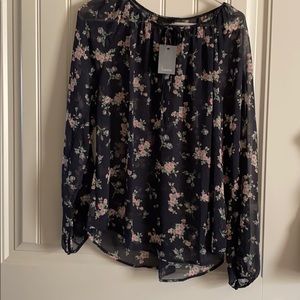 Floral blouse with long sleeves